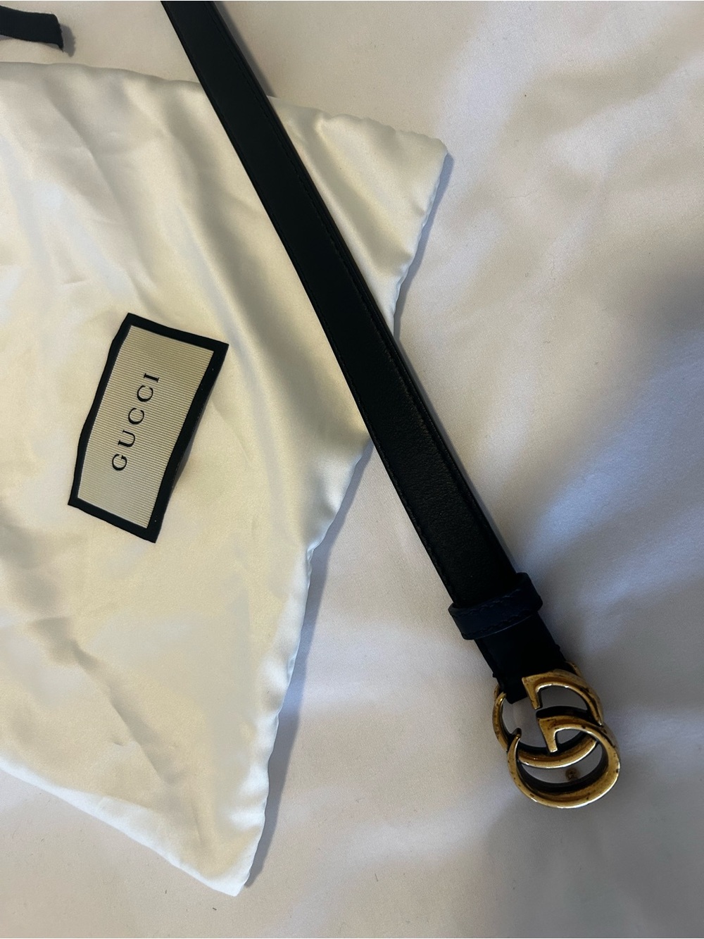 Gucci Black Leather Strap Belt with Subtle Gold Accents - Picture 6 of 6